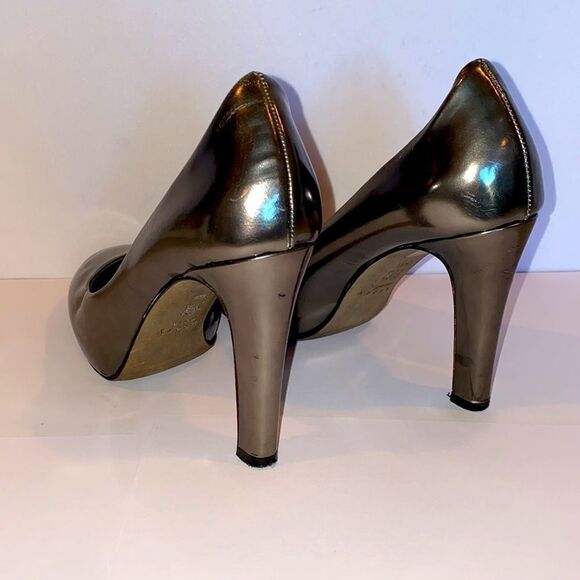 Theory Metallic Grey Pumps Size 36.5 EU Metallic Bronze Color - Picture 5 of 11
